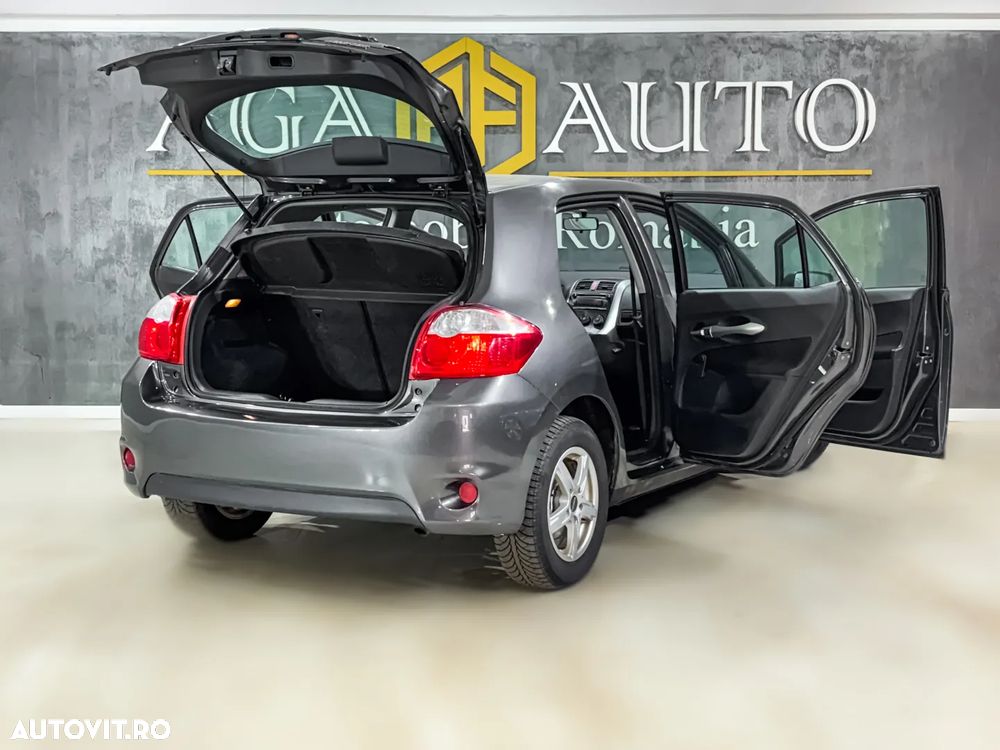 Toyota Auris - 18