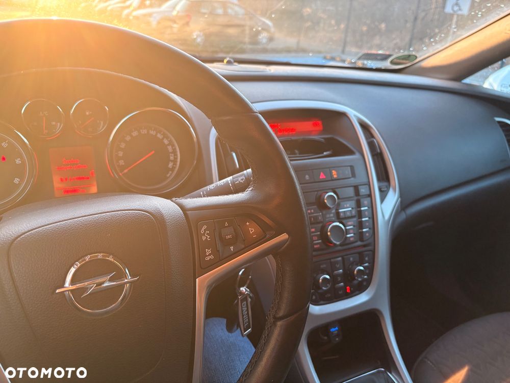 Opel Astra 1.7 CDTI Cosmo - 2