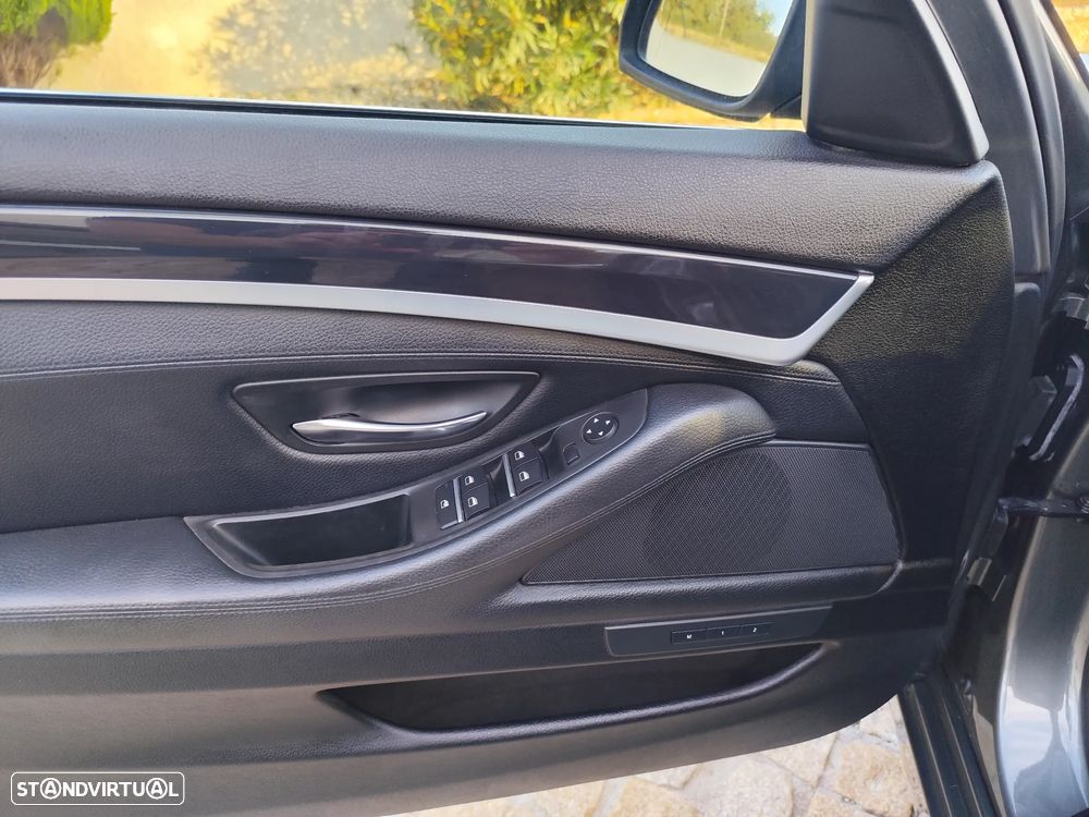 BMW 518 d Line Luxury - 17