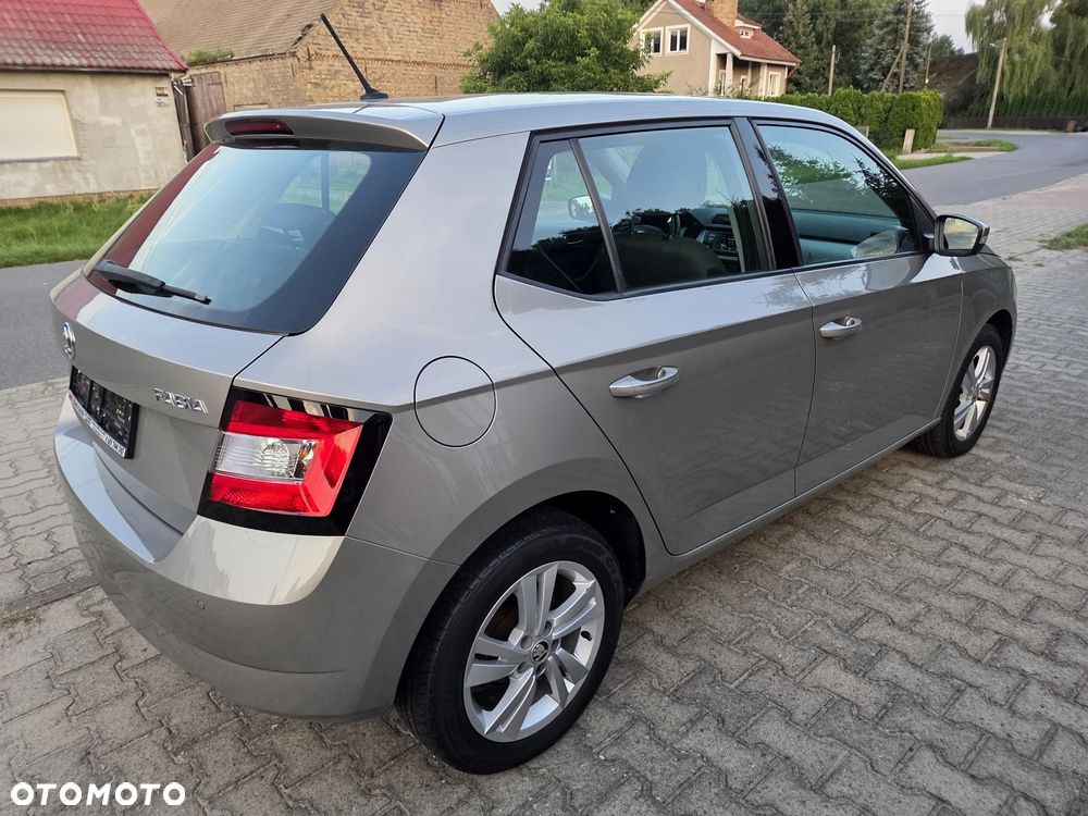 Skoda Fabia 1.2 TSI Active - 4