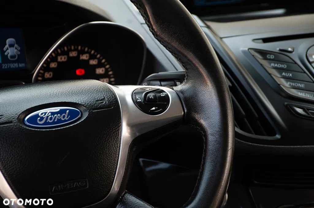 Ford Kuga 2.0 TDCi 4x4 Titanium - 33