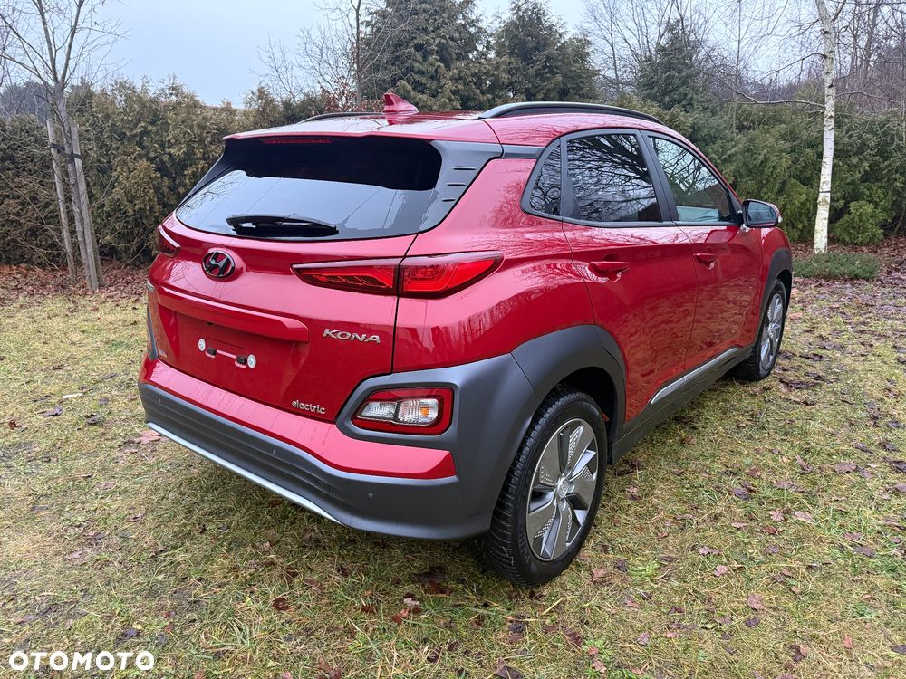 Hyundai Kona Premium - 11