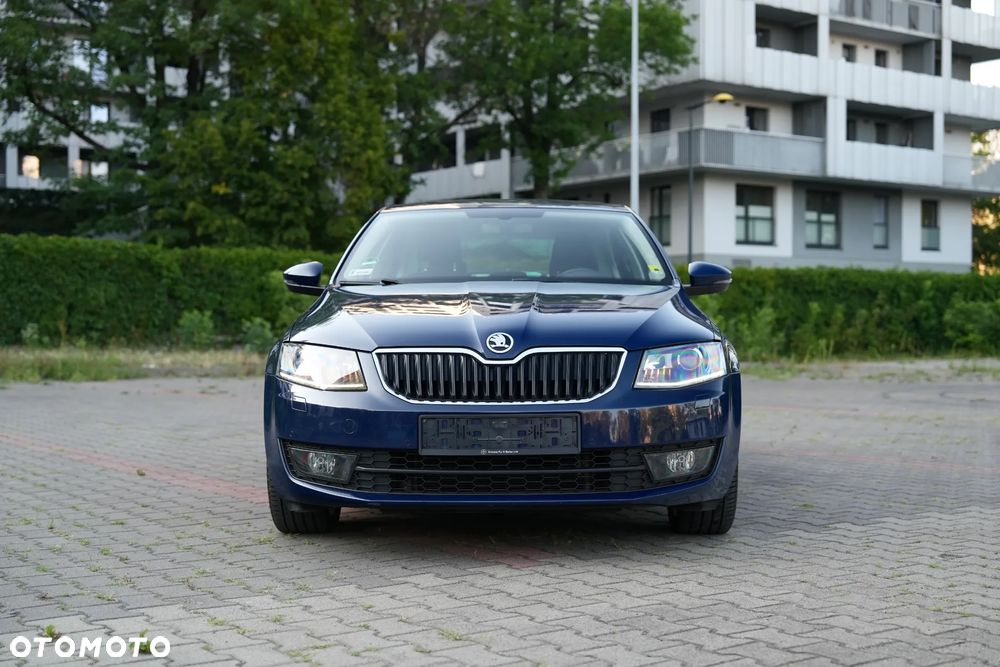 Skoda Octavia 2.0 TDI Style DSG - 1