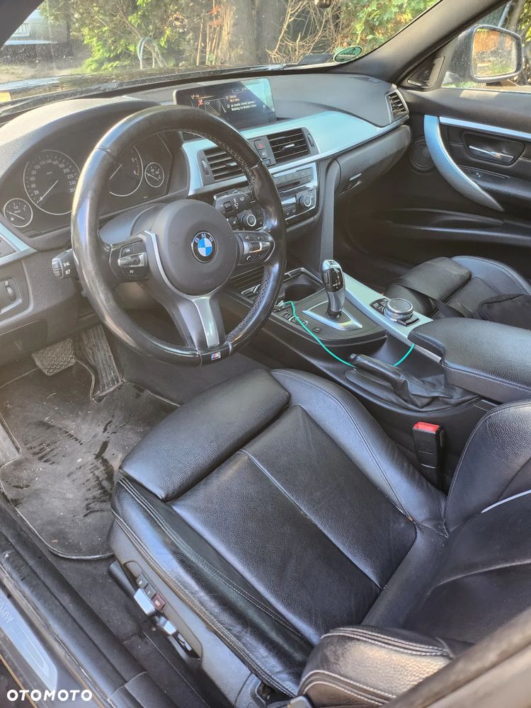 BMW Seria 3 330d Luxury Line sport - 33