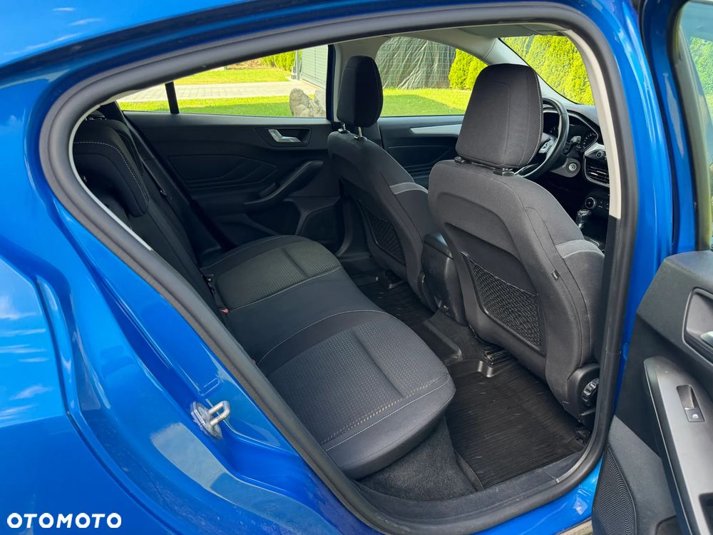 Ford Focus 1.0 EcoBoost Trend Edition - 16