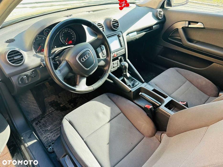 Audi A3 3-drzwiowe 1.6 TDI DPF S line Sportpaket - 11
