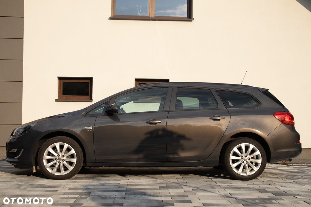 Opel Astra 1.4 T Enjoy - 4