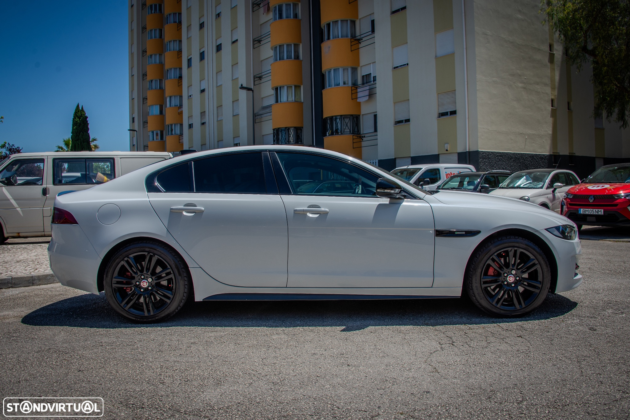 Jaguar XE 2.0 D R-Sport AWD Aut. - 6