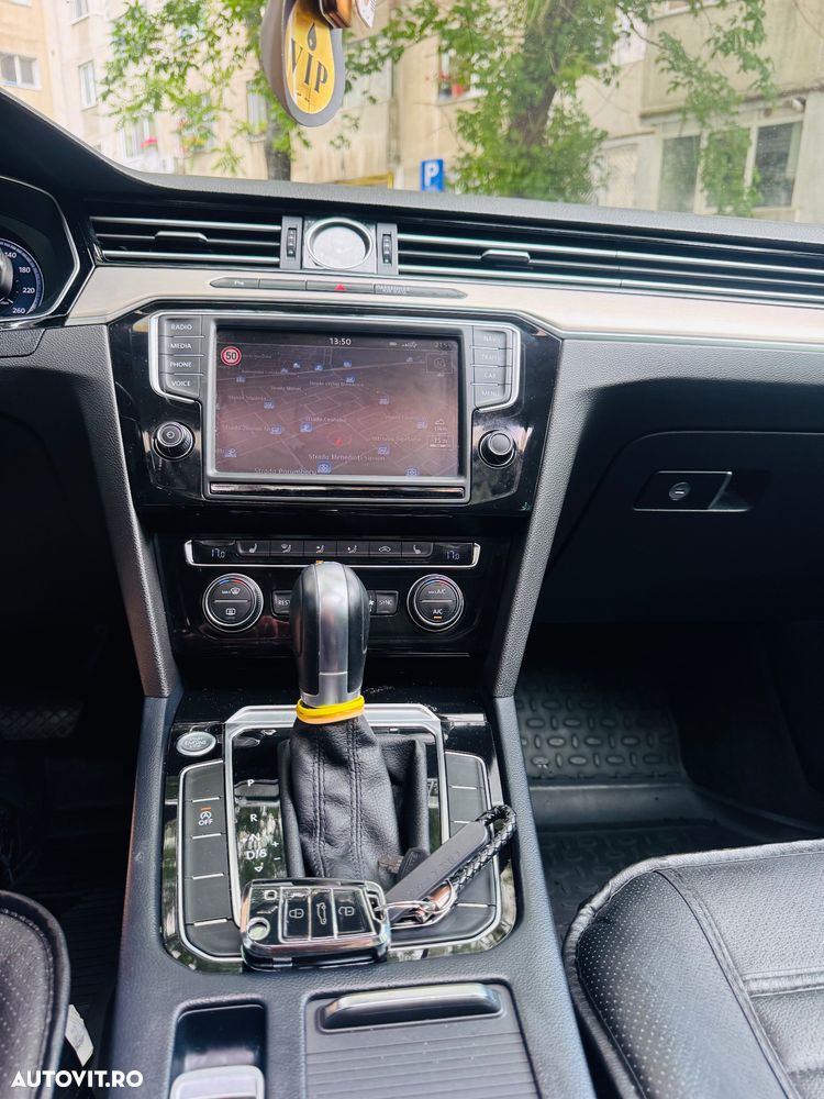 Volkswagen Passat - 18