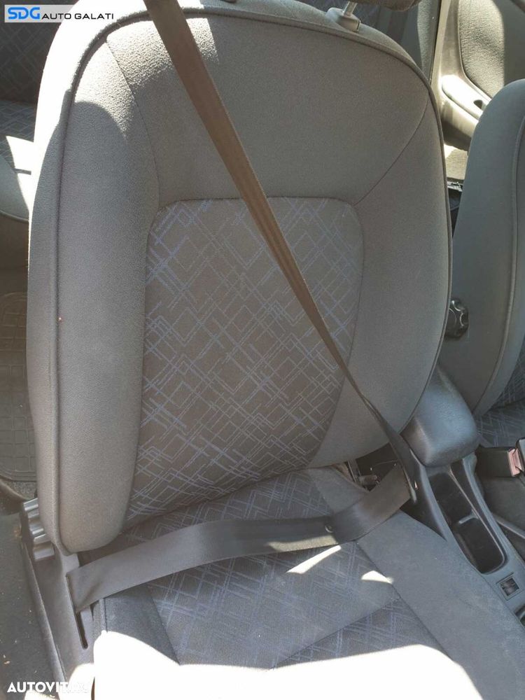 Scaun Dreapta Fata Pasager Textil Fara Incalzire Toyota Avensis T22 1997 - 2003 [C0848] - 2