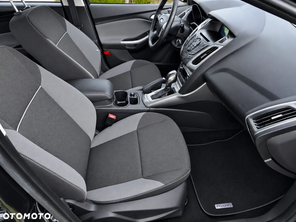 Ford Focus 1.6 TI-VCT Champions Edition - 19