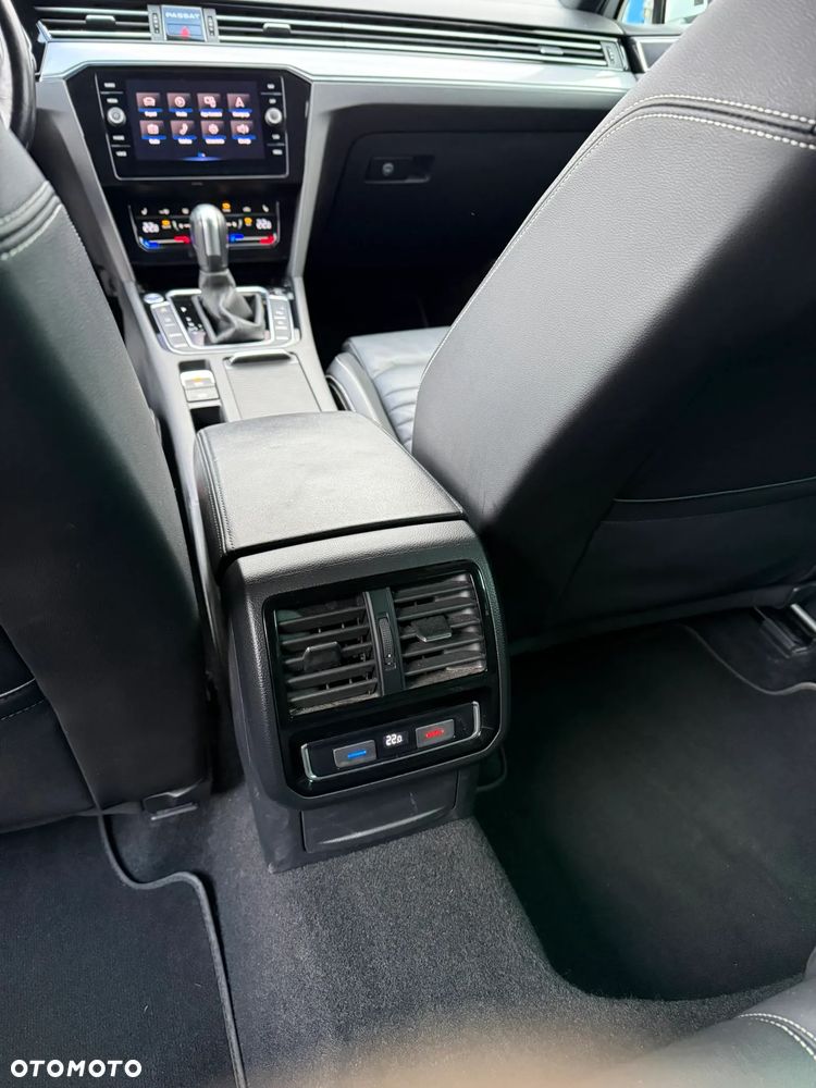 Volkswagen Passat 2.0 TDI SCR DSG Business - 16