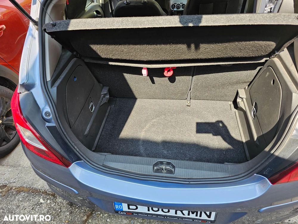 Opel Corsa 1.2i Essentia - 17