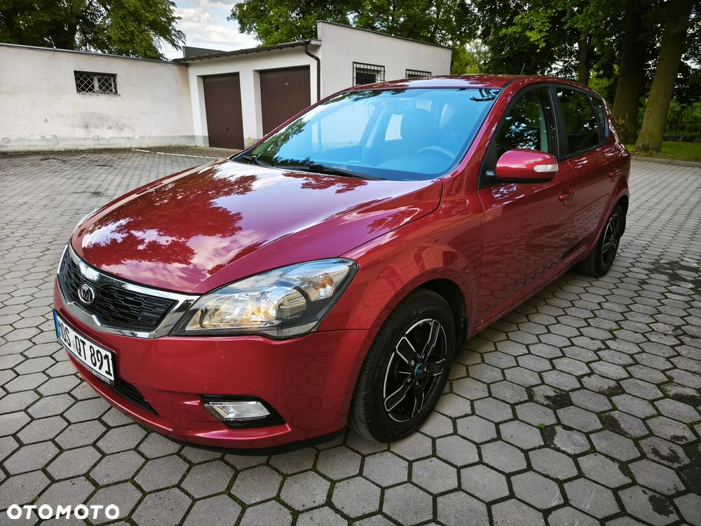 Kia Ceed 1.6 CRDi ISG Spirit - 1