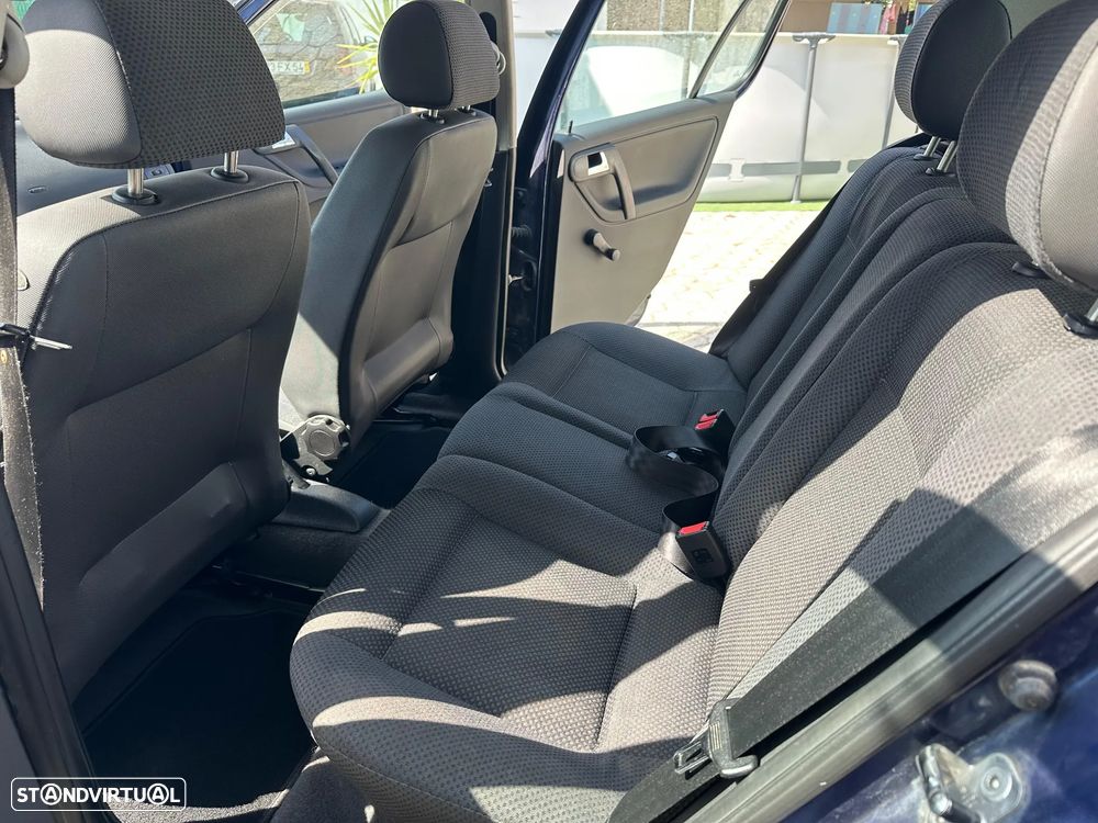 VW Polo 1.0 Conceptline - 12