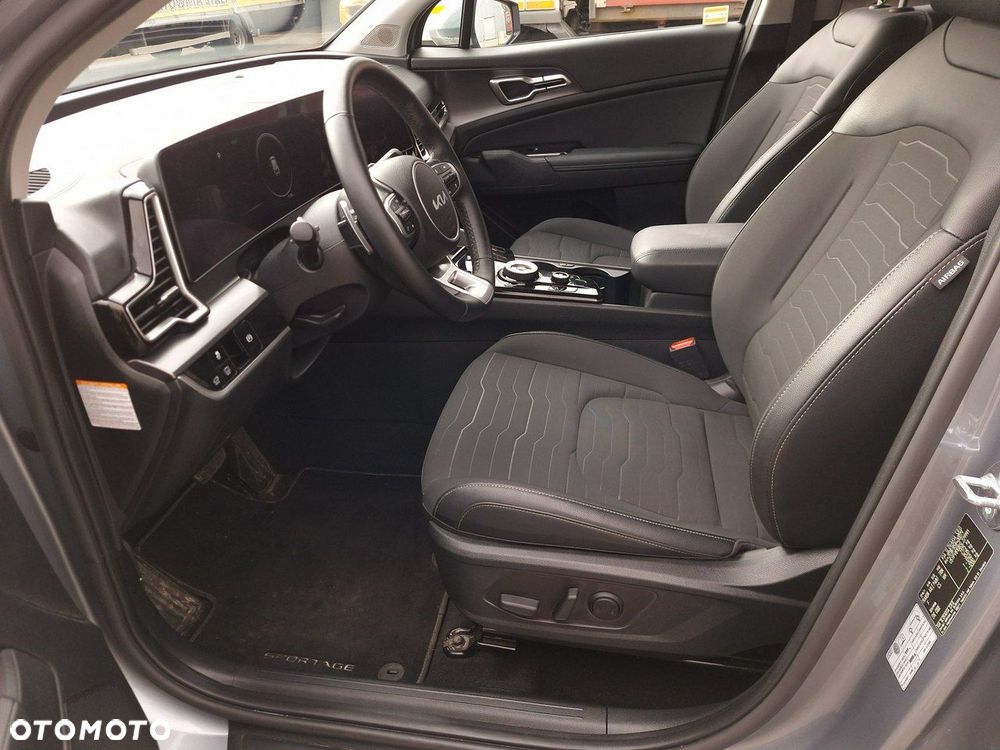 Kia Sportage 1.6 T-GDI HEV Business Line 2WD - 9