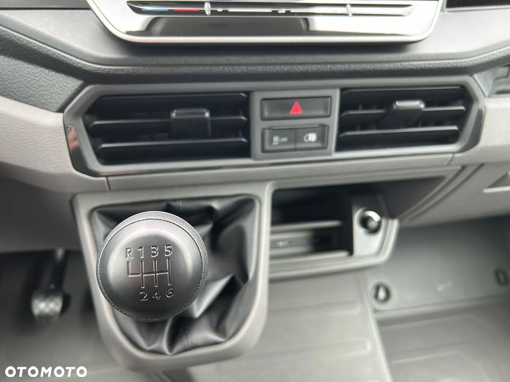 Volkswagen Crafter 35 Furgon L3H3, 2.0 TDI 177 KM, Wysoki dach, r. o. 3640mm - 37