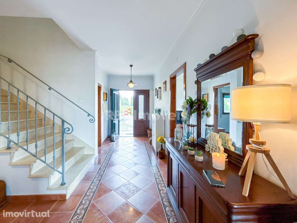 Moradia T5 na zona norte do Entroncamento - Grande imagem: 4/60