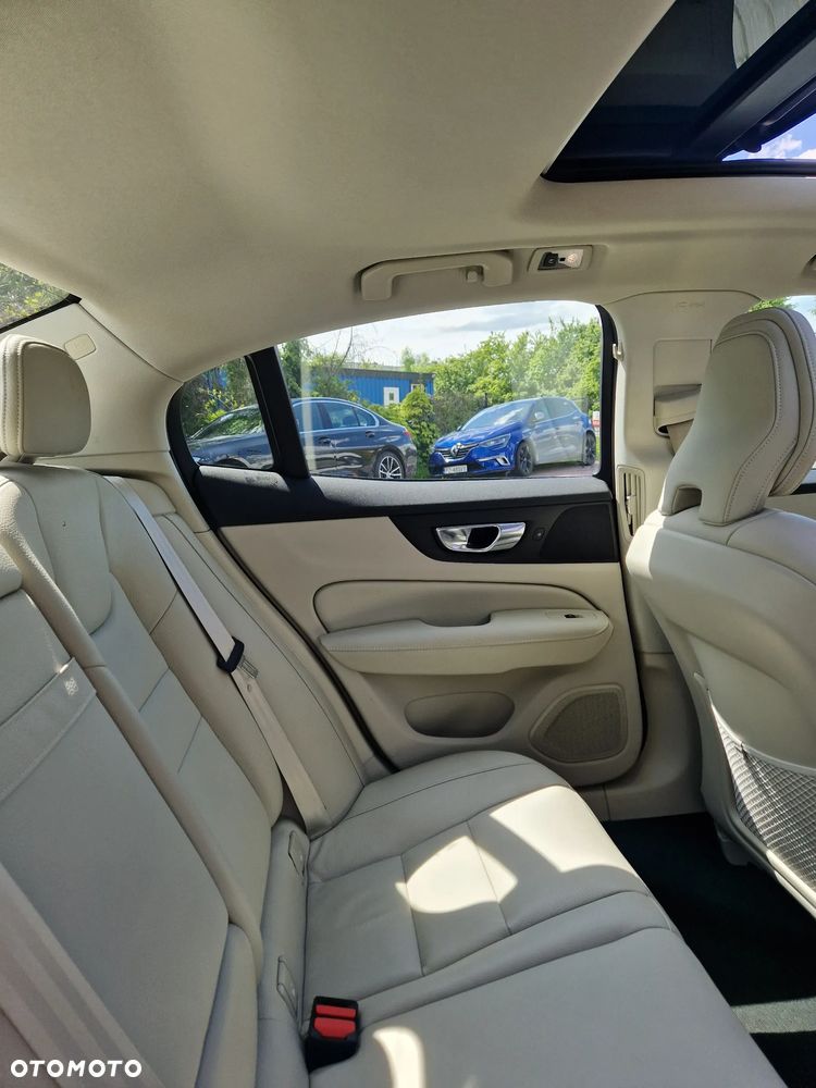 Volvo S60 T5 Geartronic RDesign - 14