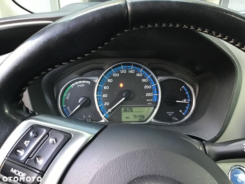 Toyota Yaris Hybrid 100 Premium EU6 - 13