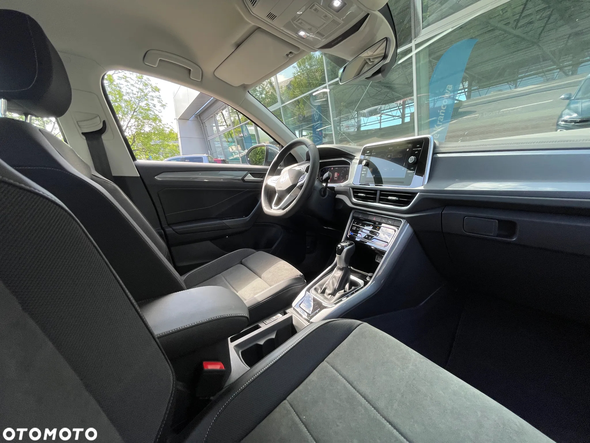Volkswagen T-Roc 1.5 TSI Style DSG - 13
