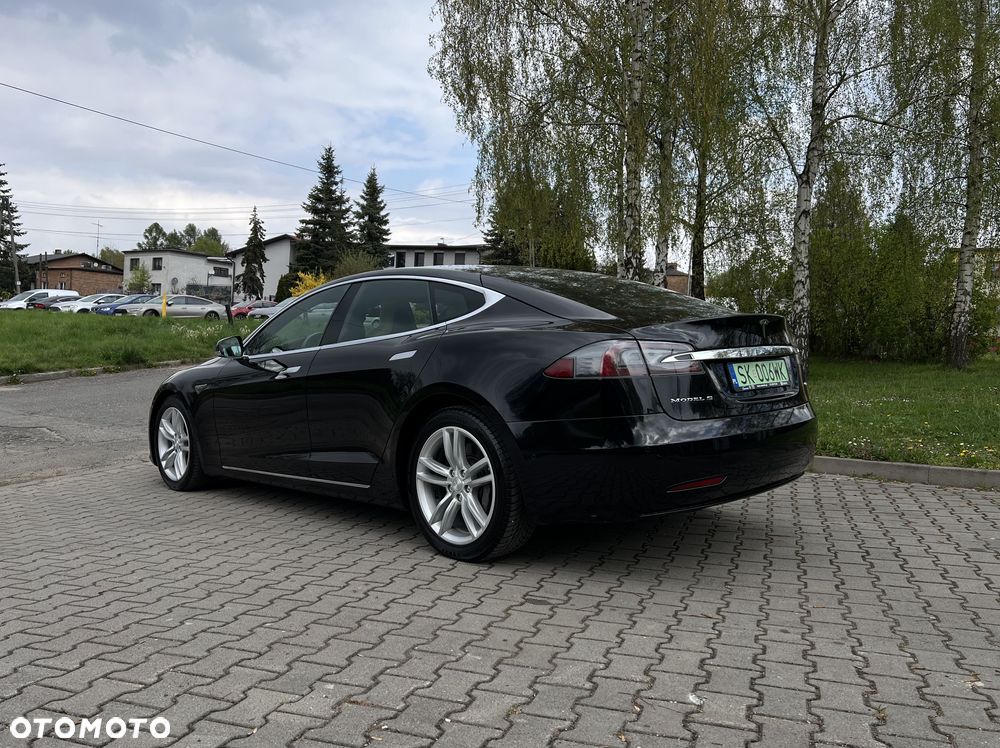 Tesla Model S Standard - 4