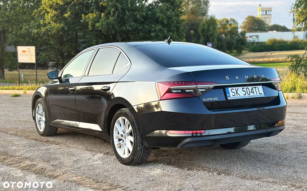 Skoda Superb 2.0 TDI SCR Style DSG - 22