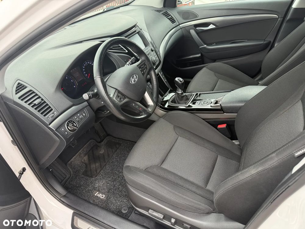 Hyundai i40 Kombi 1.7 CRDi Premium - 7