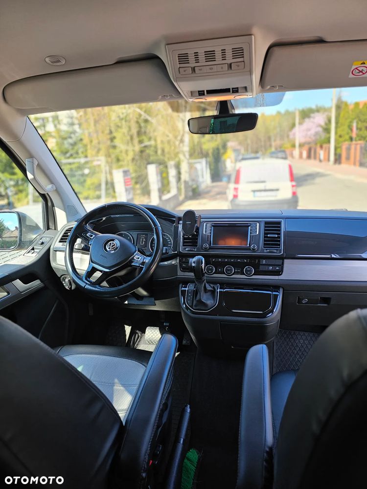 Volkswagen Multivan - 20