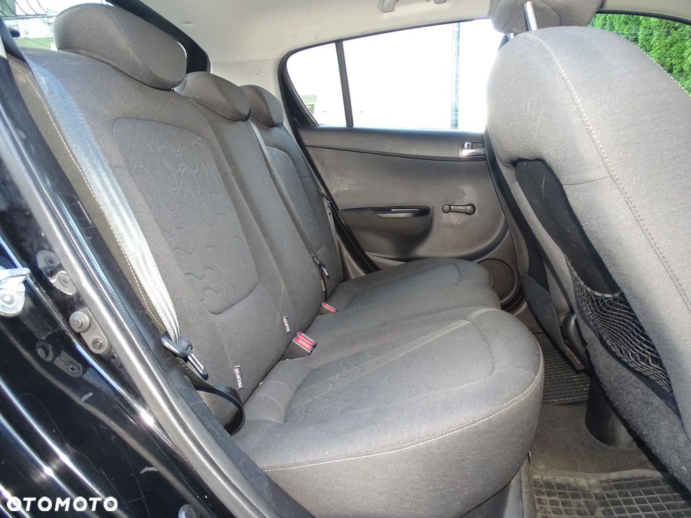 Hyundai i20 1.2 Edition Plus - 13