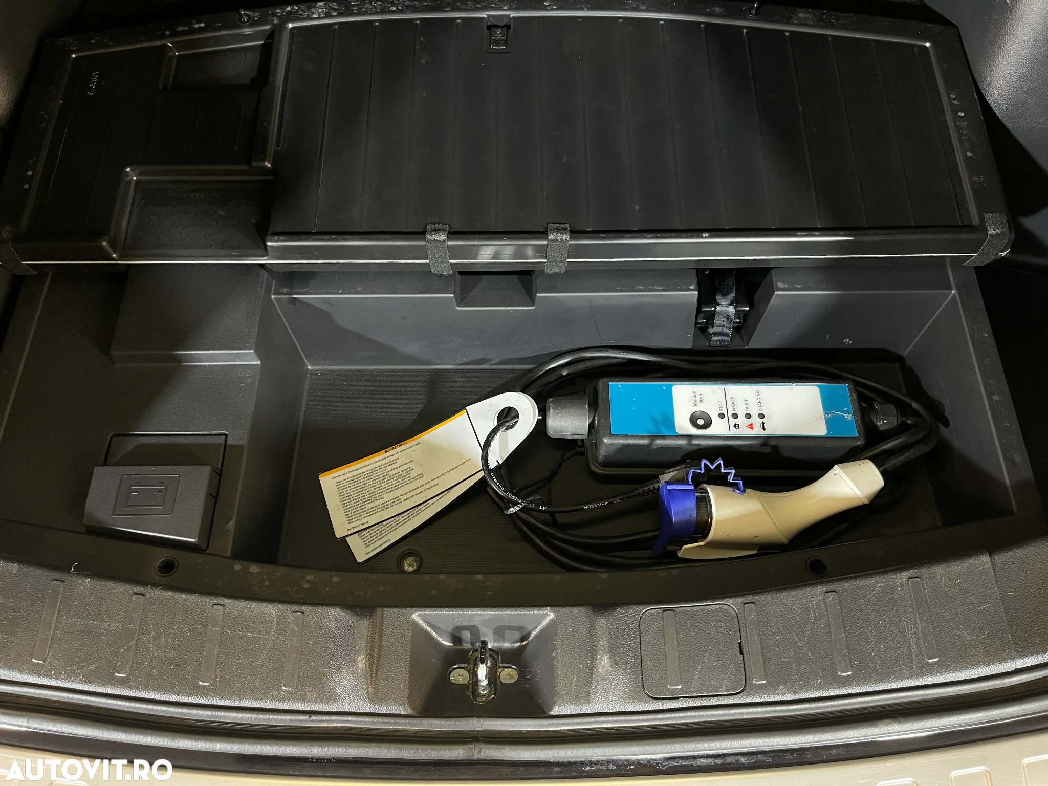 Mitsubishi Outlander 2.4 4WD Plug-In Hybrid Top - 30
