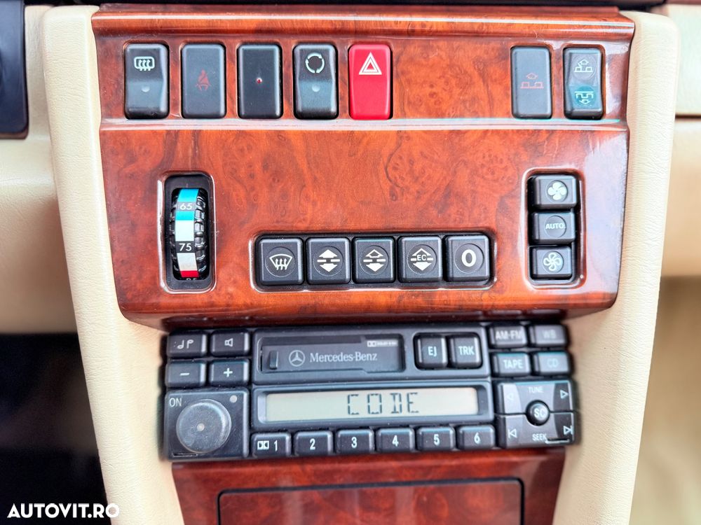 Mercedes-Benz E - 25