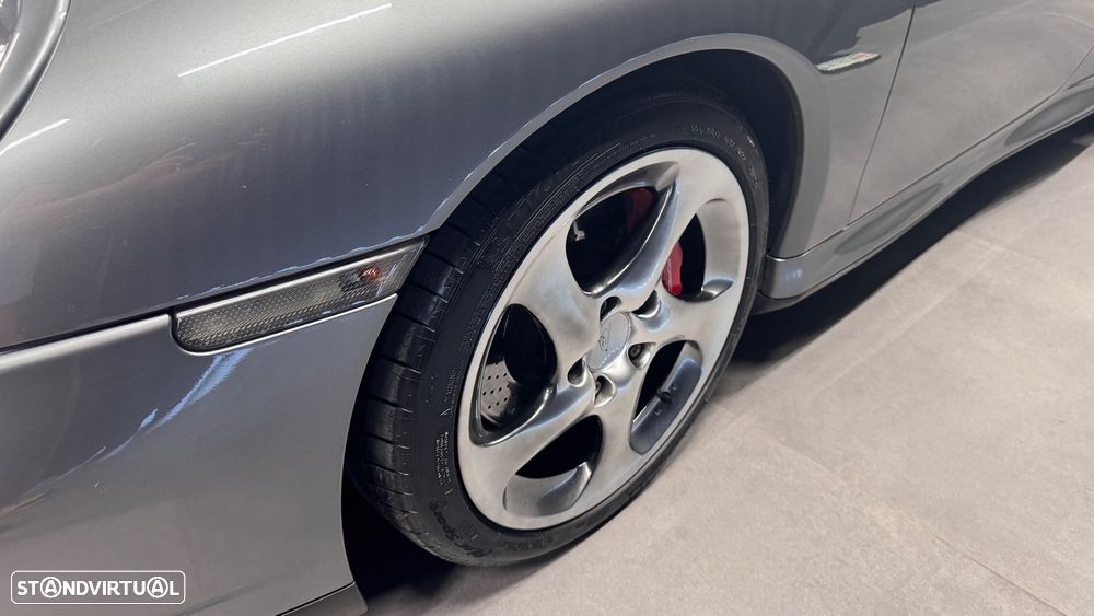 Porsche 911 (996) Carrera 4S - 8