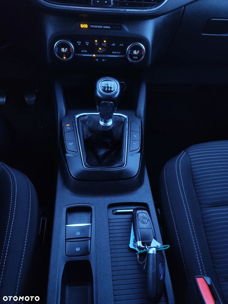 Ford Kuga 1.5 EcoBlue FWD Titanium - 24