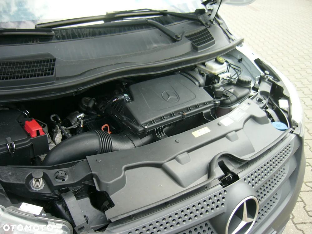 Mercedes-Benz VITO 111 cdi LONG 1,6 cdi 115 Ps Super stan - 24