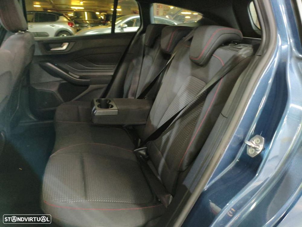 Ford Focus SW 1.5 TDCi EcoBlue ST-Line - 9