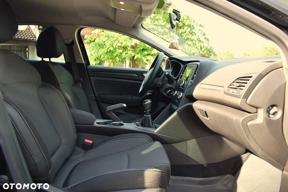 Renault Megane 1.3 TCe FAP Business - 8