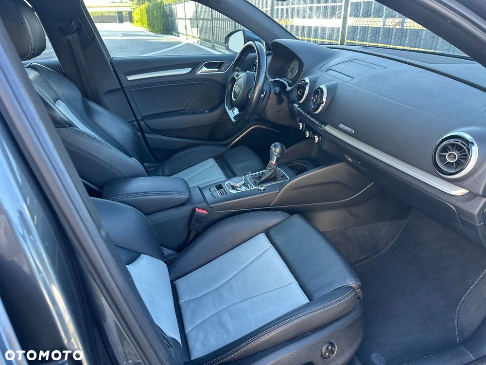 Audi S3 S tronic - 14
