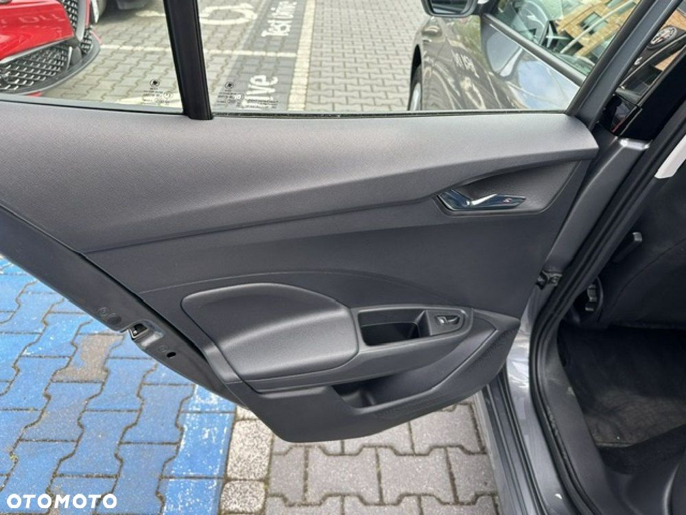 Skoda Fabia 1.0 TSI Selection - 17
