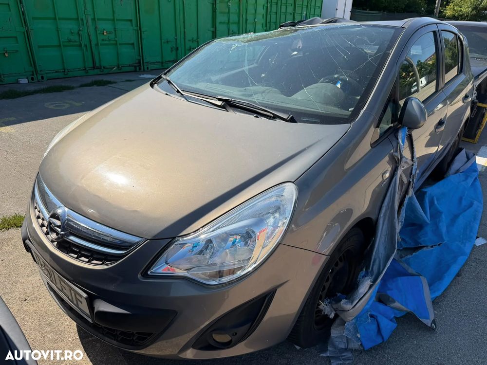Opel Corsa - 1