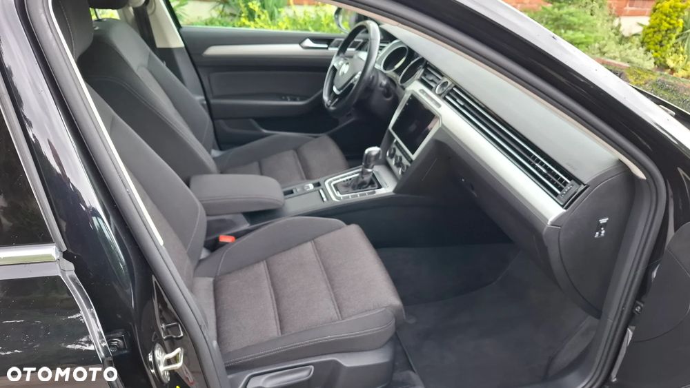 Volkswagen Passat 2.0 TDI (BlueMotion Technology) DSG Comfortline - 6