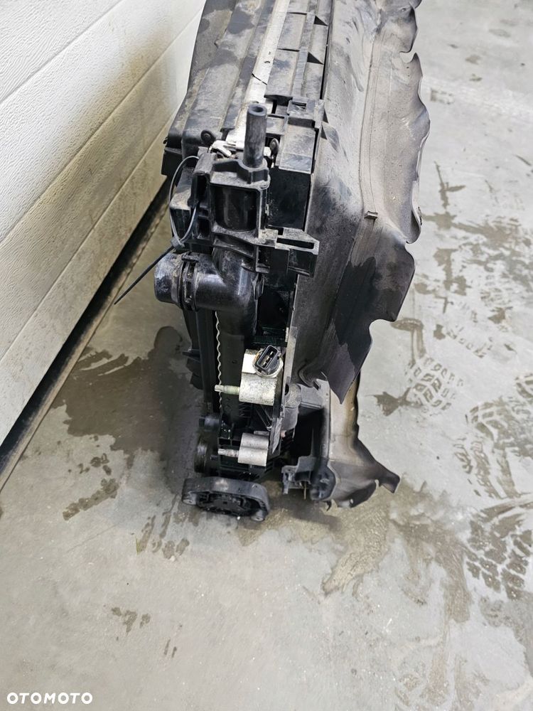 pas przedni chłodnice volvo v90 ii 0460810240 28141907 2.0l - 8