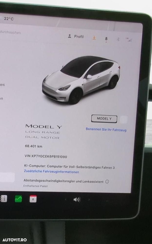 Tesla Model Y - 11