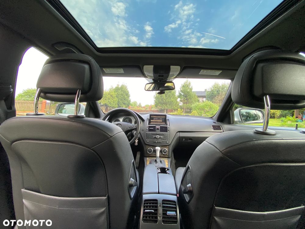 Mercedes-Benz Klasa C 300 Avantgarde 4-Matic - 29