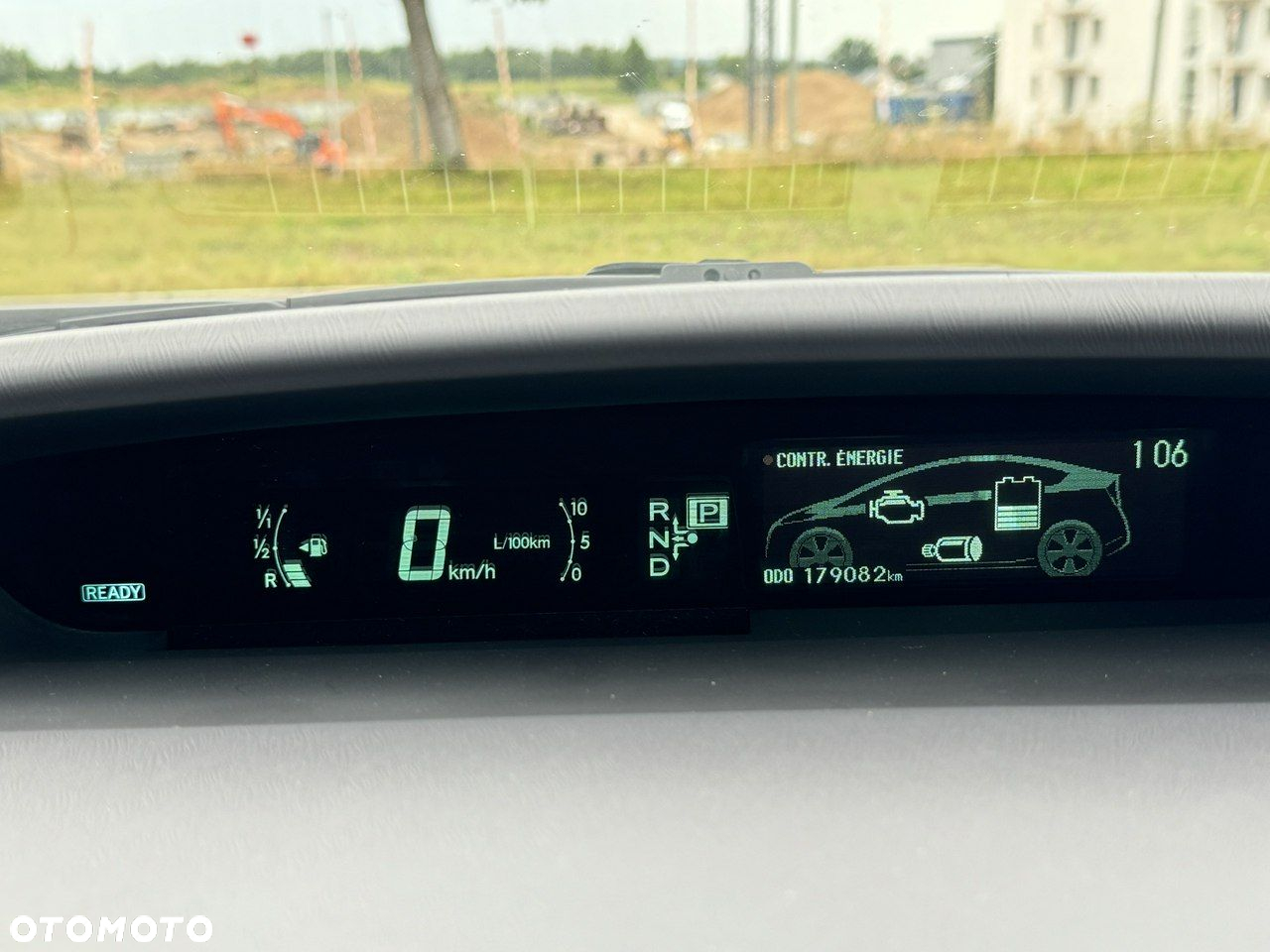 Toyota Prius 1.8 HSD Premium - 29