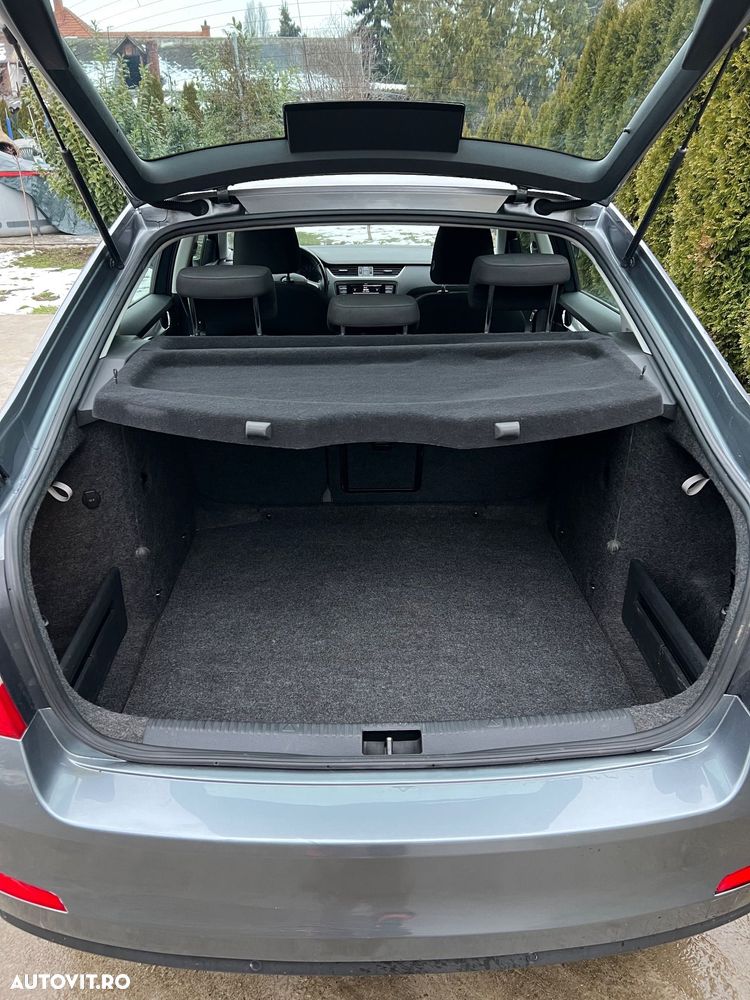 Skoda Octavia 1.6 TDI DPF Ambition - 12