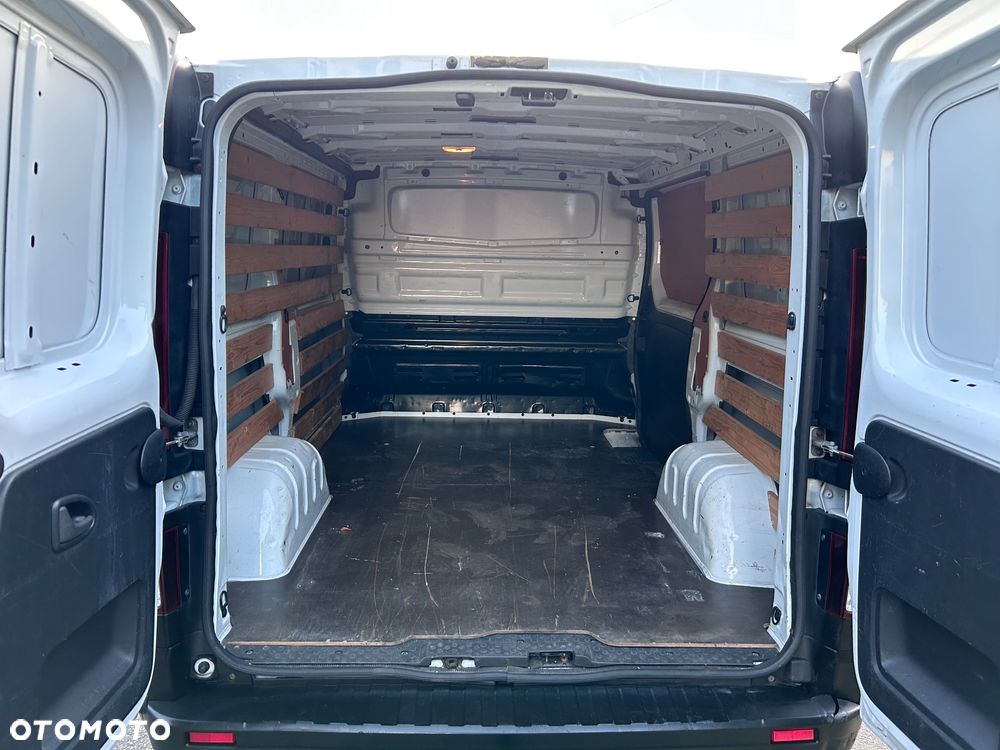 Opel Vivaro - 16