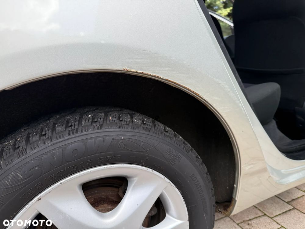 Toyota Corolla 1.4 D-4D Luna MM - 11