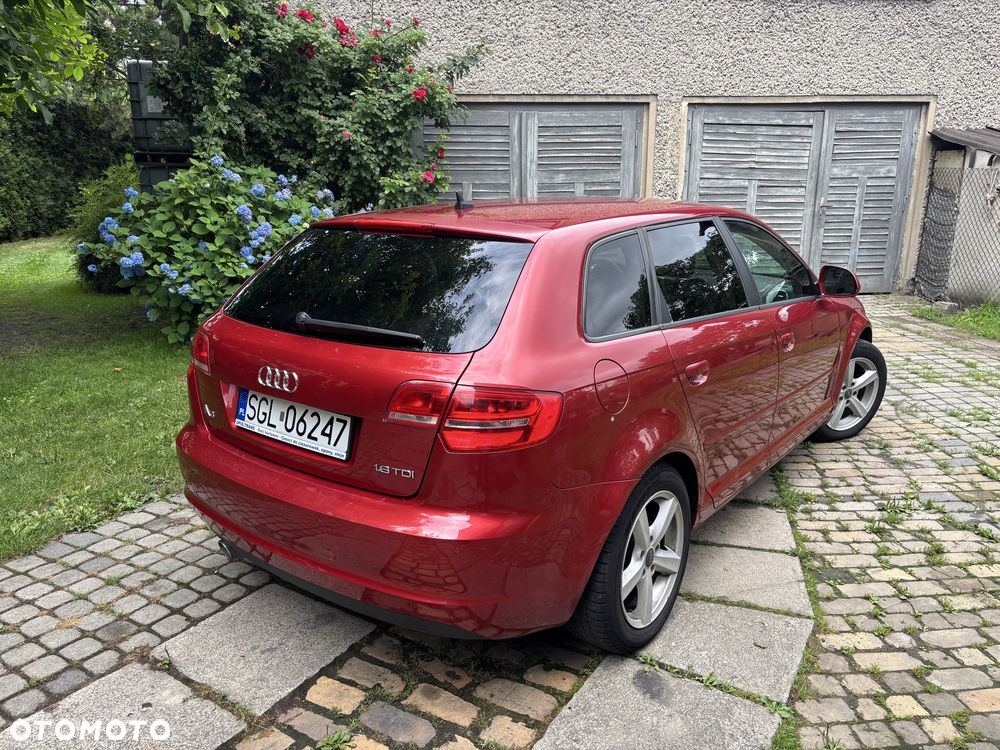 Audi A3 Sportback - 3