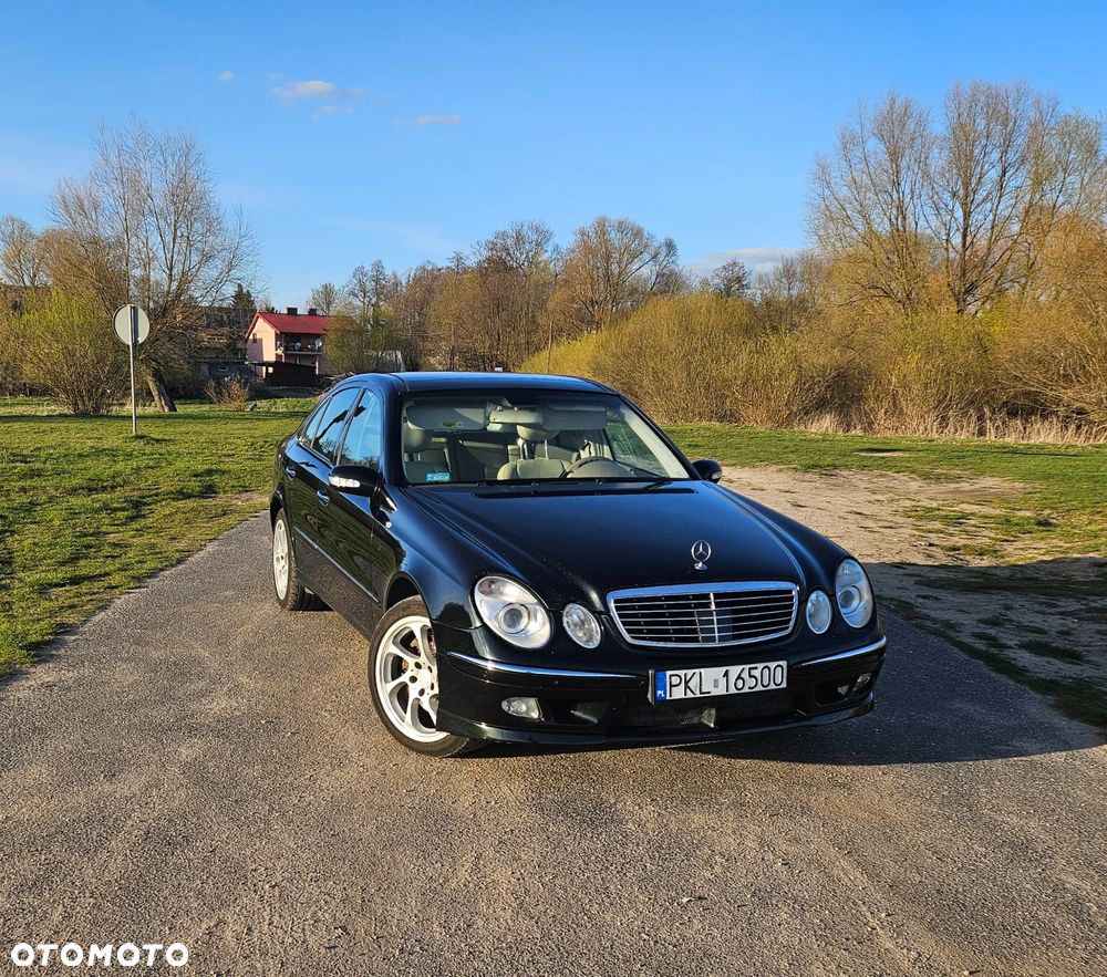 Mercedes-Benz Klasa E 500 4-Matic T Elegance - 1